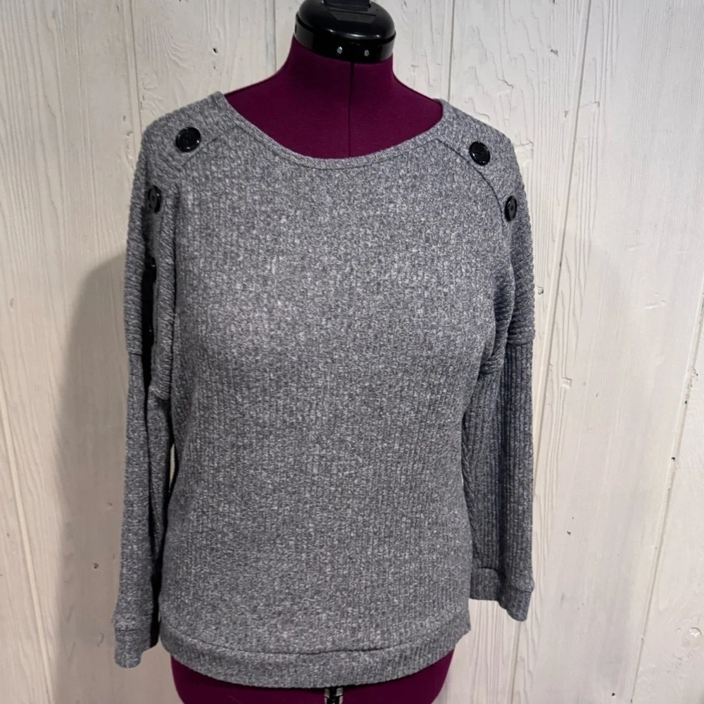 don’t.stop.believing Grey Sweater with Buttons, Size L